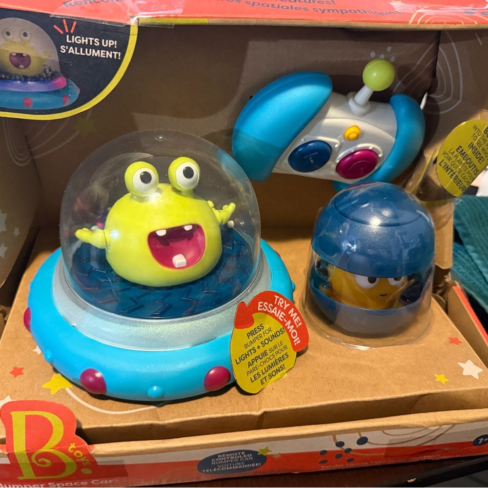 Interactive Alien Space Car Toy with Lights